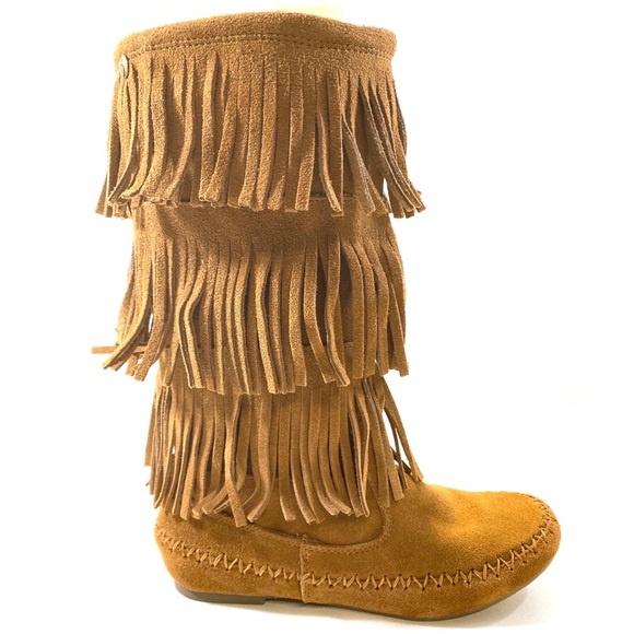 Makalu Shoes - Makalu NALANI CHESTNUT SUEDE FRINGE MOCASSIN BOOT